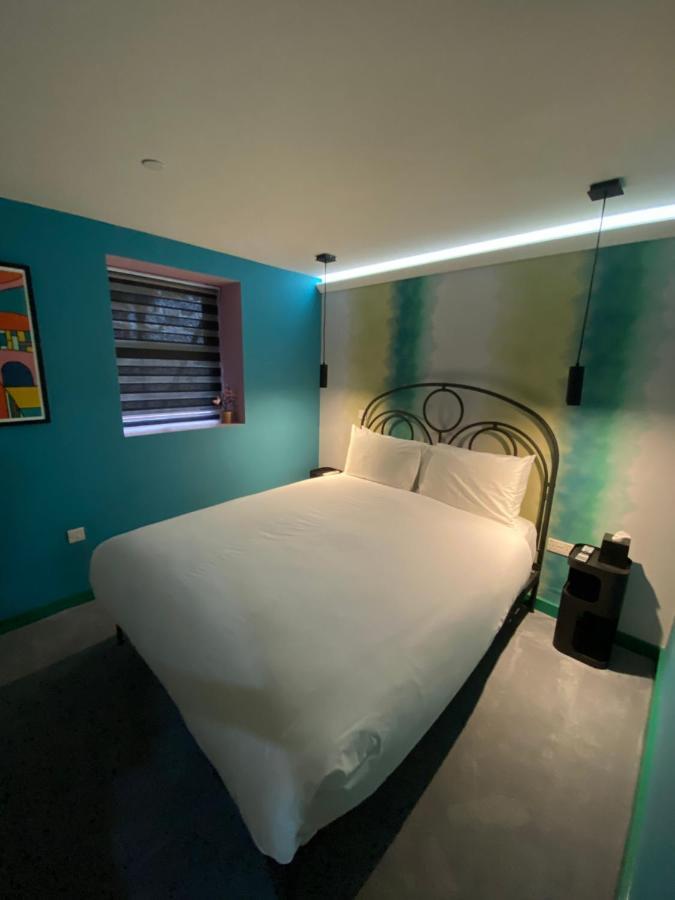 Aaron Wise - 51 Fitzhamon Apartments Cardiff Eksteriør bilde
