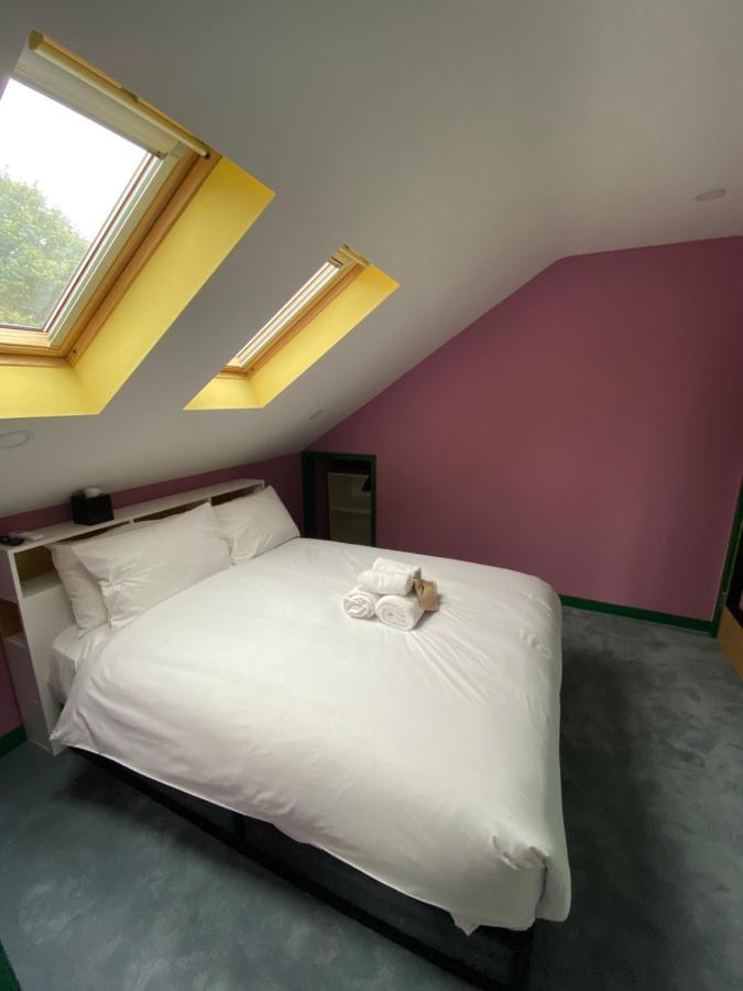 Aaron Wise - 51 Fitzhamon Apartments Cardiff Eksteriør bilde