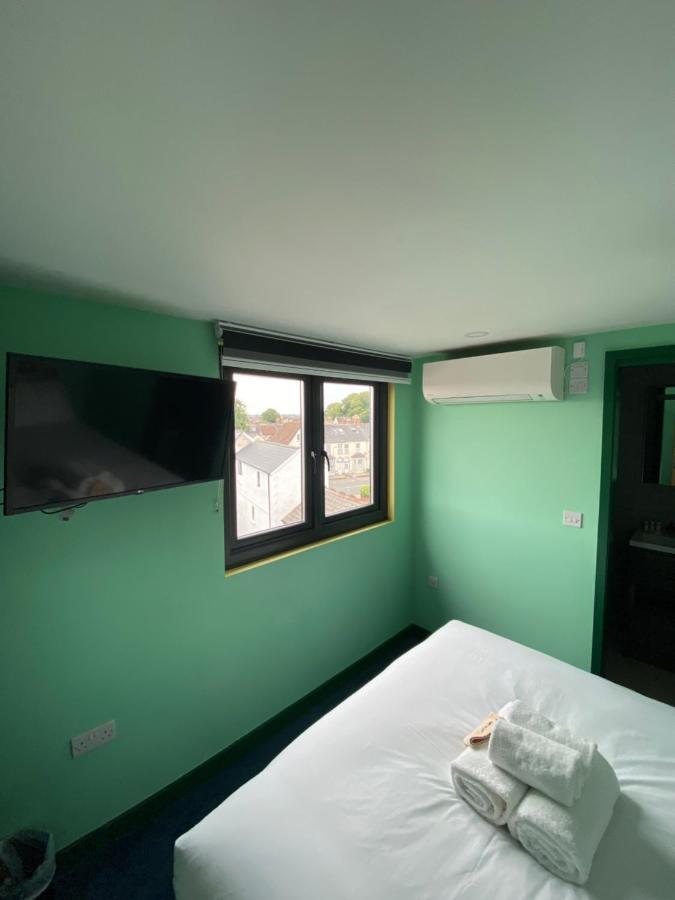 Aaron Wise - 51 Fitzhamon Apartments Cardiff Eksteriør bilde
