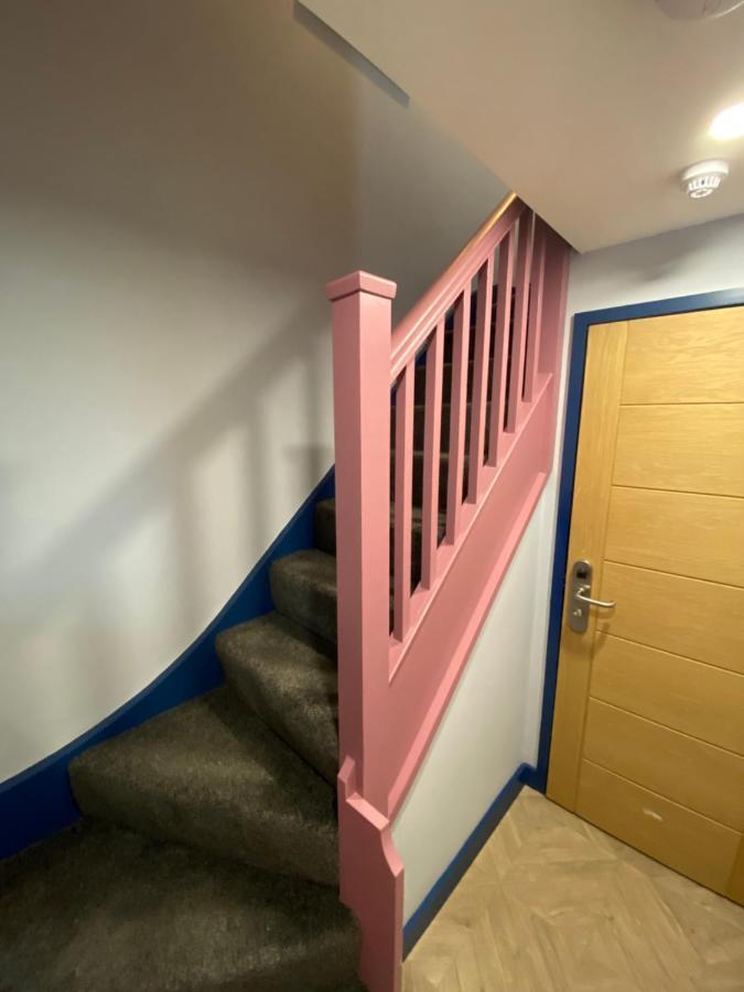 Aaron Wise - 51 Fitzhamon Apartments Cardiff Eksteriør bilde